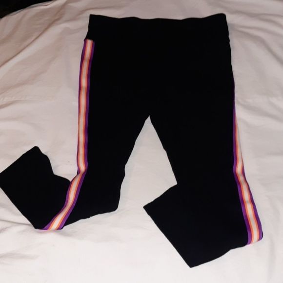 Xersion‎ Capri Leggings Black w/Color Side Stripe M - Picture 1 of 6